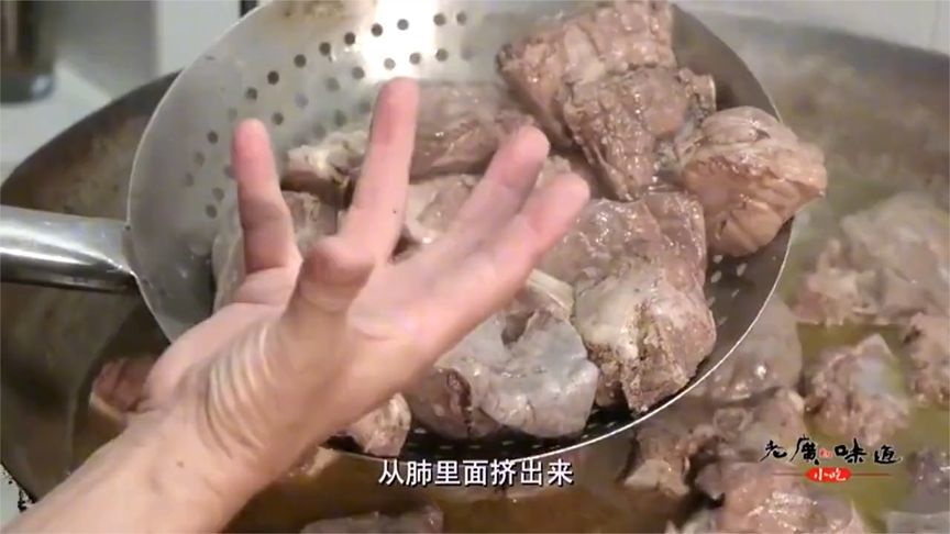 广东地道的牛杂，咬一口弹牙的牛肠，满嘴都是牛油香