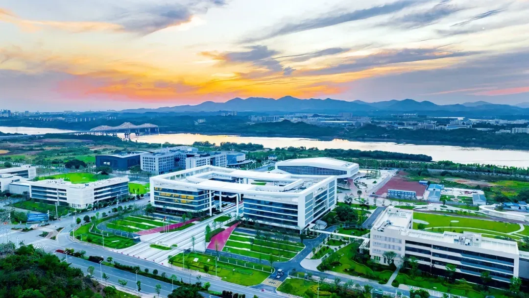 ▲中国科学院赣江创新研究院 图片:中建一局