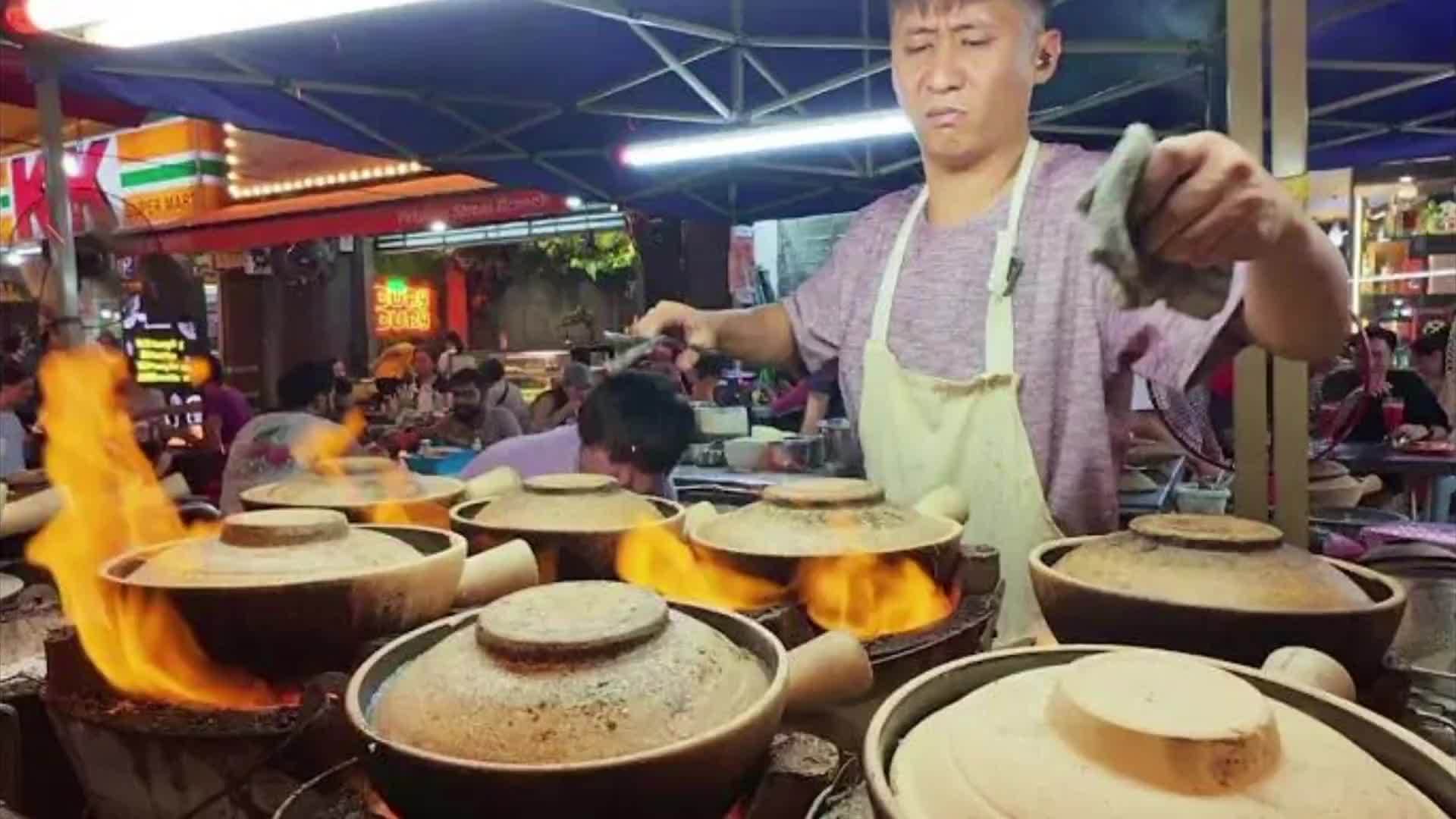 见识一下，马来西亚街头的鸿记瓦煲鸡饭，每天超过1000人预约