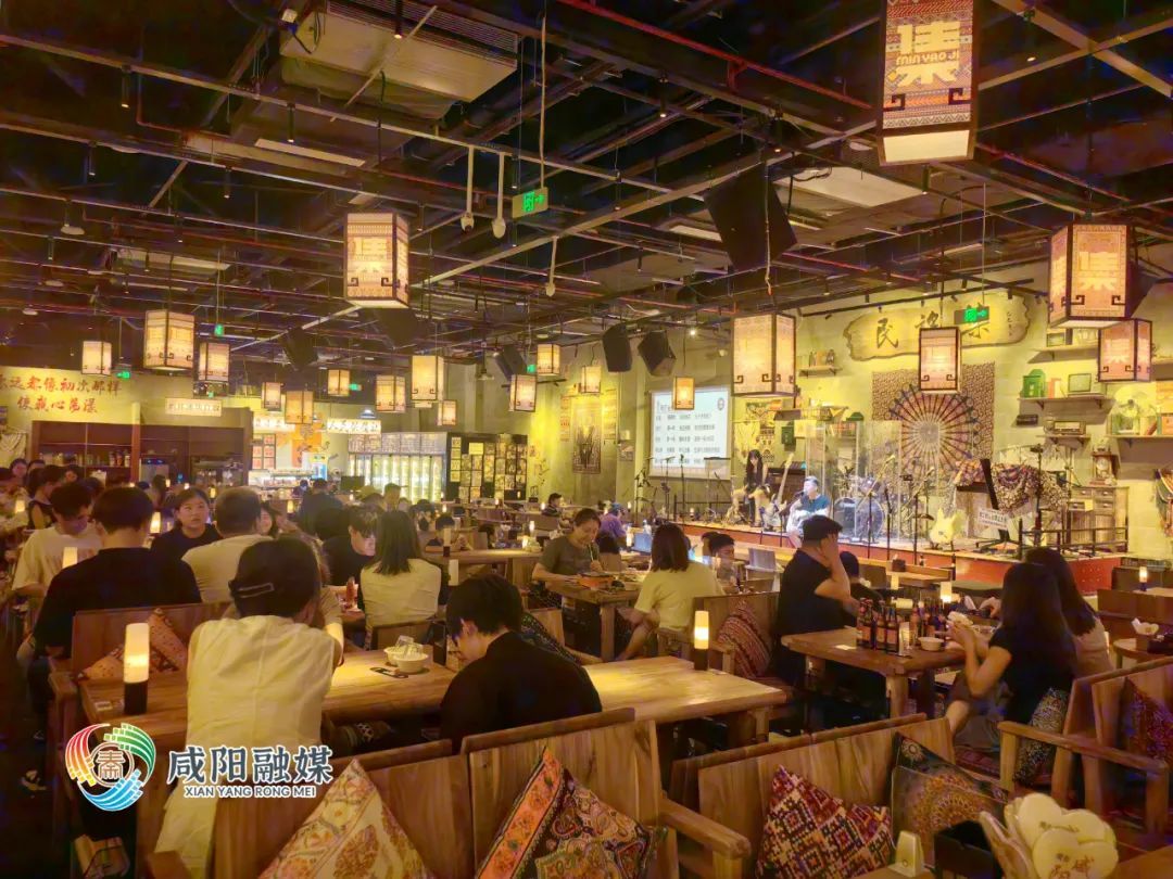 老糖酒文创街区一角。咸阳融媒全媒体记者 第五雪 摄