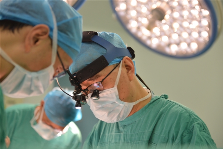 ⑤河南省胸科医院心外八病区主任医师 张力