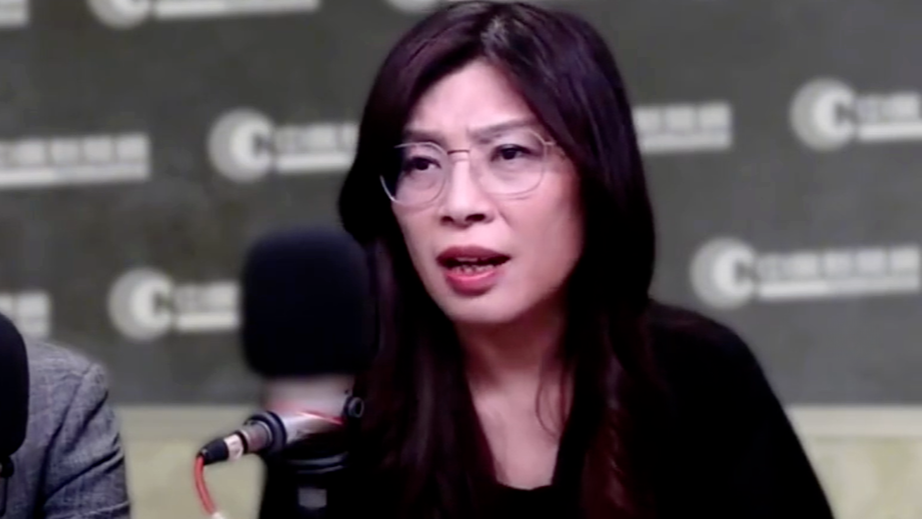 岛内产业被美国吃干抹净，郑丽文痛批民进党当局“没脊椎又没脑”