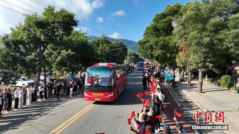 送别现场　图/中国安能（谭明裕　曾明洋）