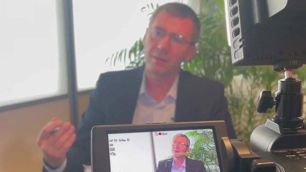 法国学者：美俄峰会令和平进程迎关键节点