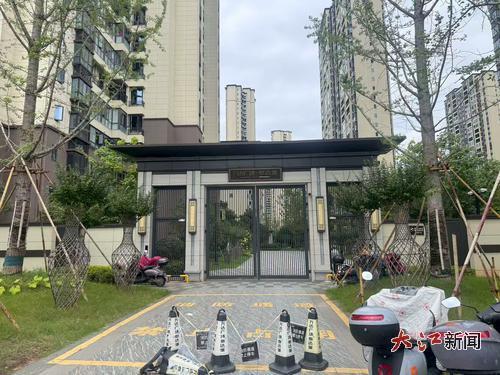 事发小区于都县万达广场·泰达城。