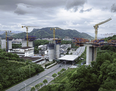 滬昆高速昌金段（昌傅至金魚(yú)石段）改擴(kuò)建工程施工正酣