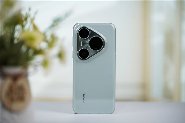 时隔五年!华为Pura 80全系显示麒麟芯片型号