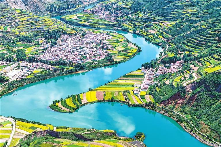 在洮河水的滋润下村庄焕发新颜