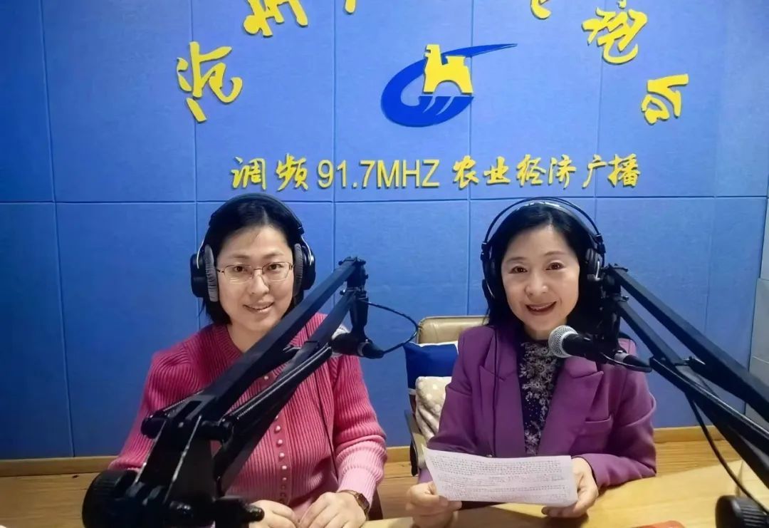 李玉苓:仁心灼灼暖杏林,仁术熠熠护健康