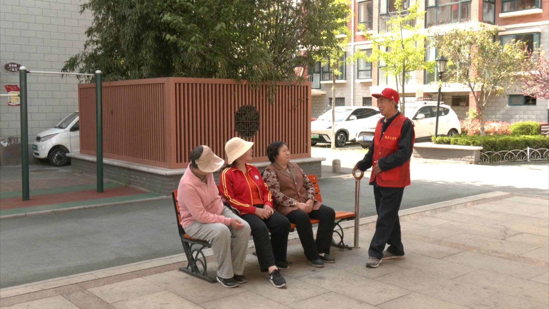 青岛乡里乡亲|刘秀明:义务理发20载,真情服务暖乡邻