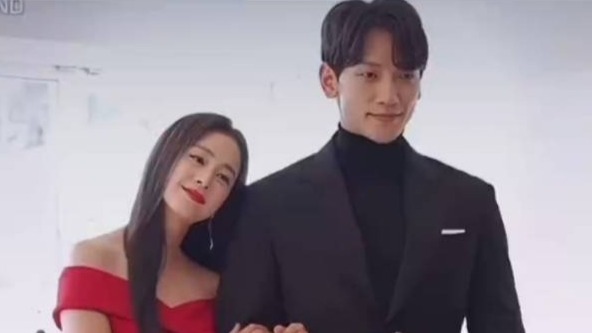 金泰熙与Rain婚后育有两女，因育儿压力流泪