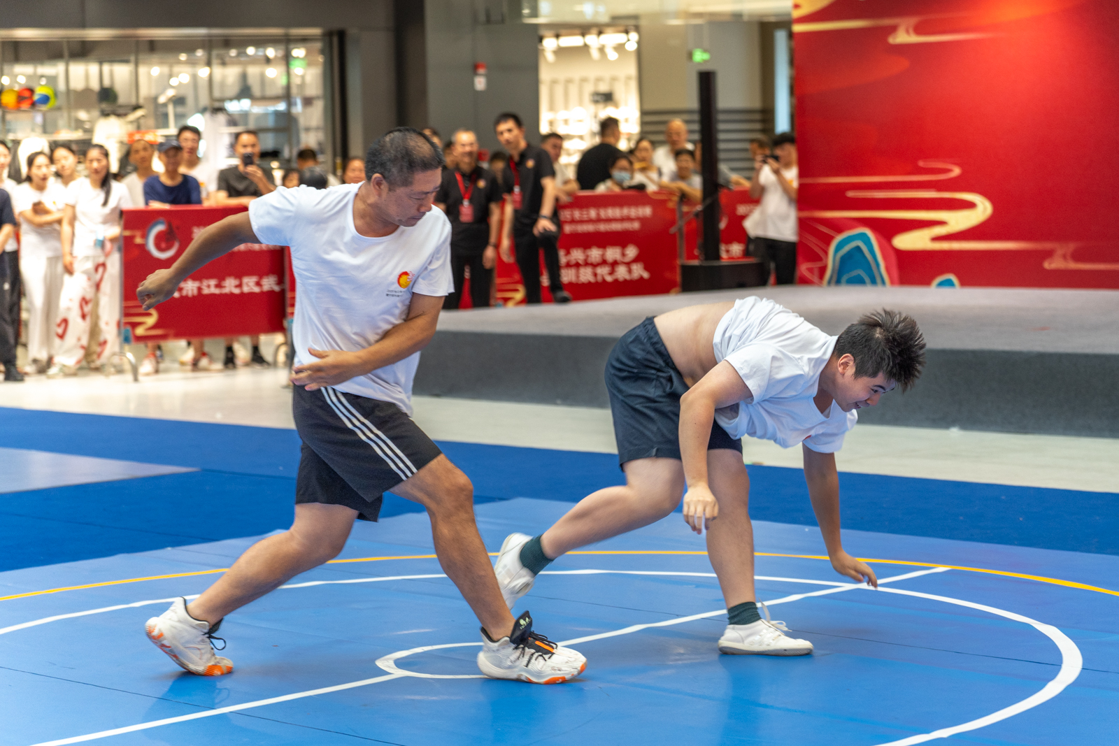宁波一场商圈里的武林!太极推手与商圈经济碰撞新火花