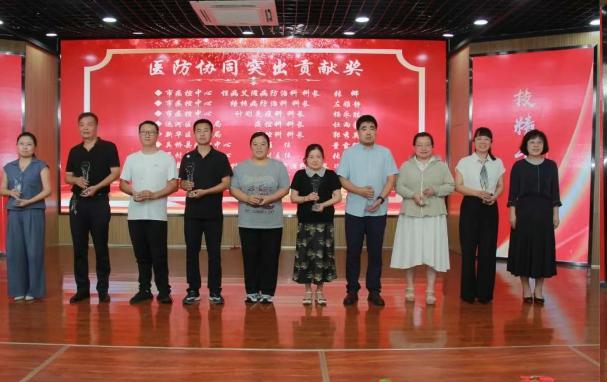 德馨于行，技精于勤｜沧州市第三医院召开第八个中国医师节庆祝表彰大会