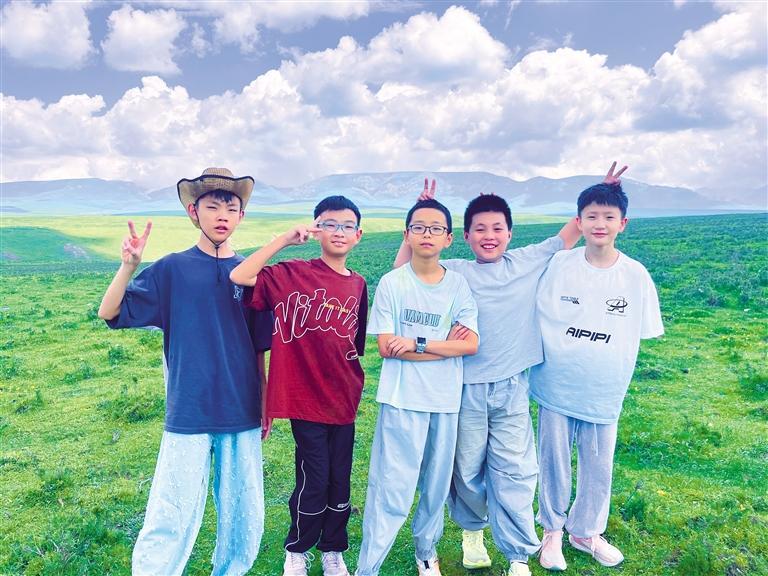 兰州小学生感受甘南草原之美