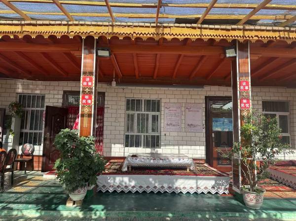 振兴村村民干净整洁的房屋。