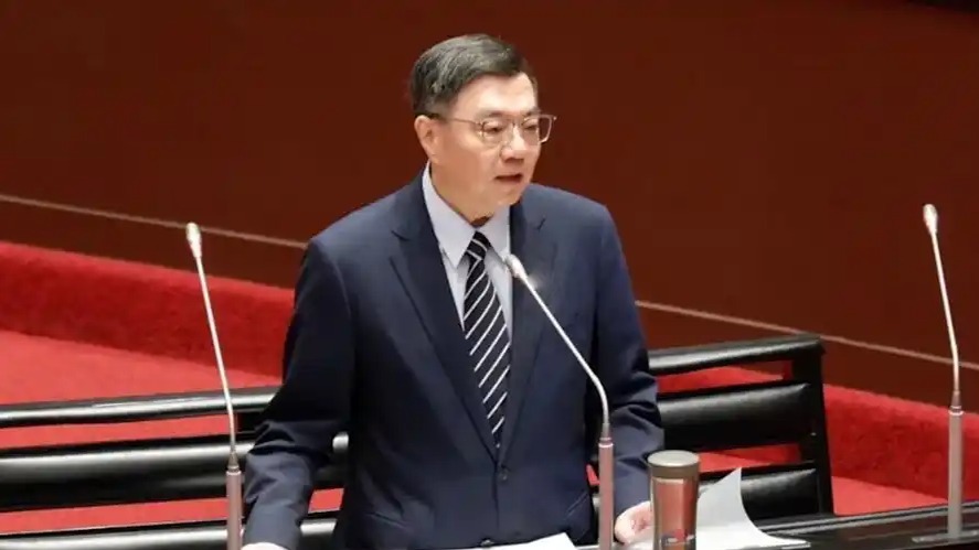 被问到“莱尔校长”好尴尬，卓荣泰急撇清：我不知道你在讲的是谁