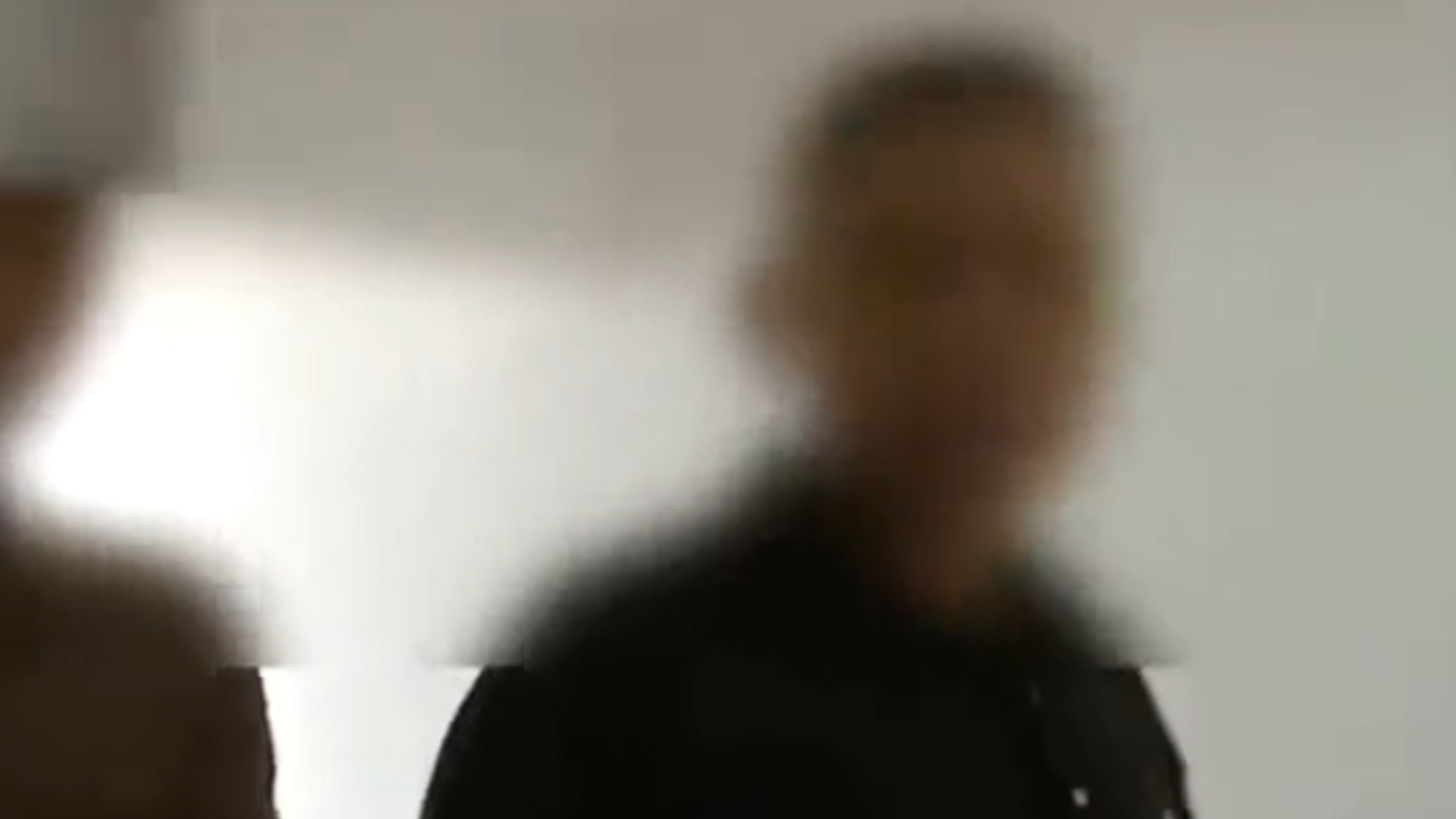 昆明台记者采访遭粗暴辱骂推搡“后脑勺被设备砸中，手腕扭伤”，中国记协发声