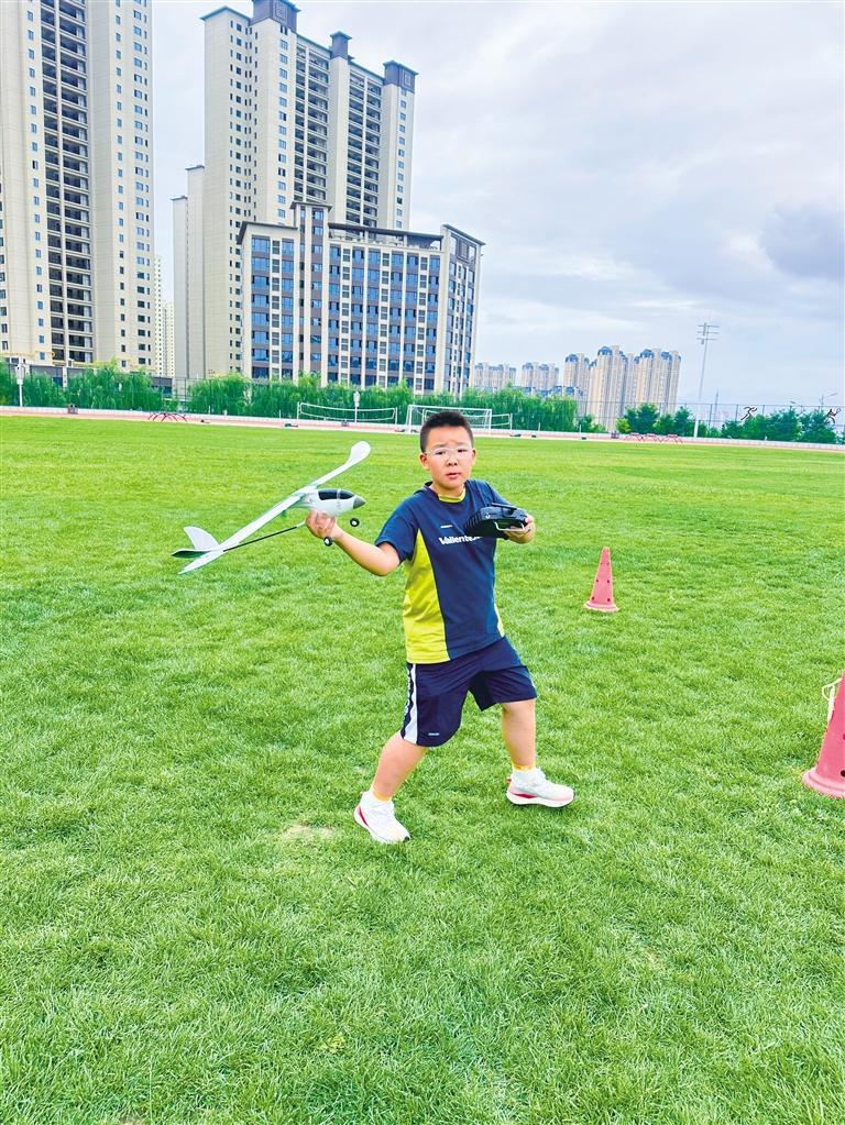 杨宗葆试飞航模