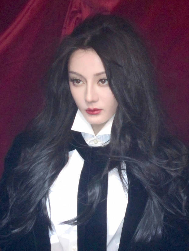 迪丽热巴复古名媛造型尽显女王气质(图6)