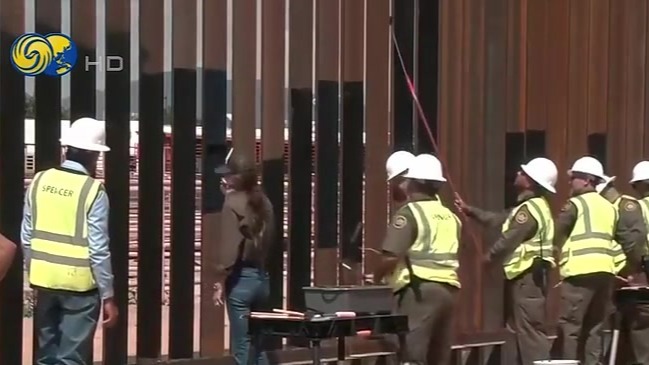 特朗普建议涂黑边境墙 冀吸热滚烫难攀爬