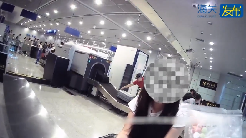 合肥海关查获558粒彩色药片，检测显示为“冰毒”