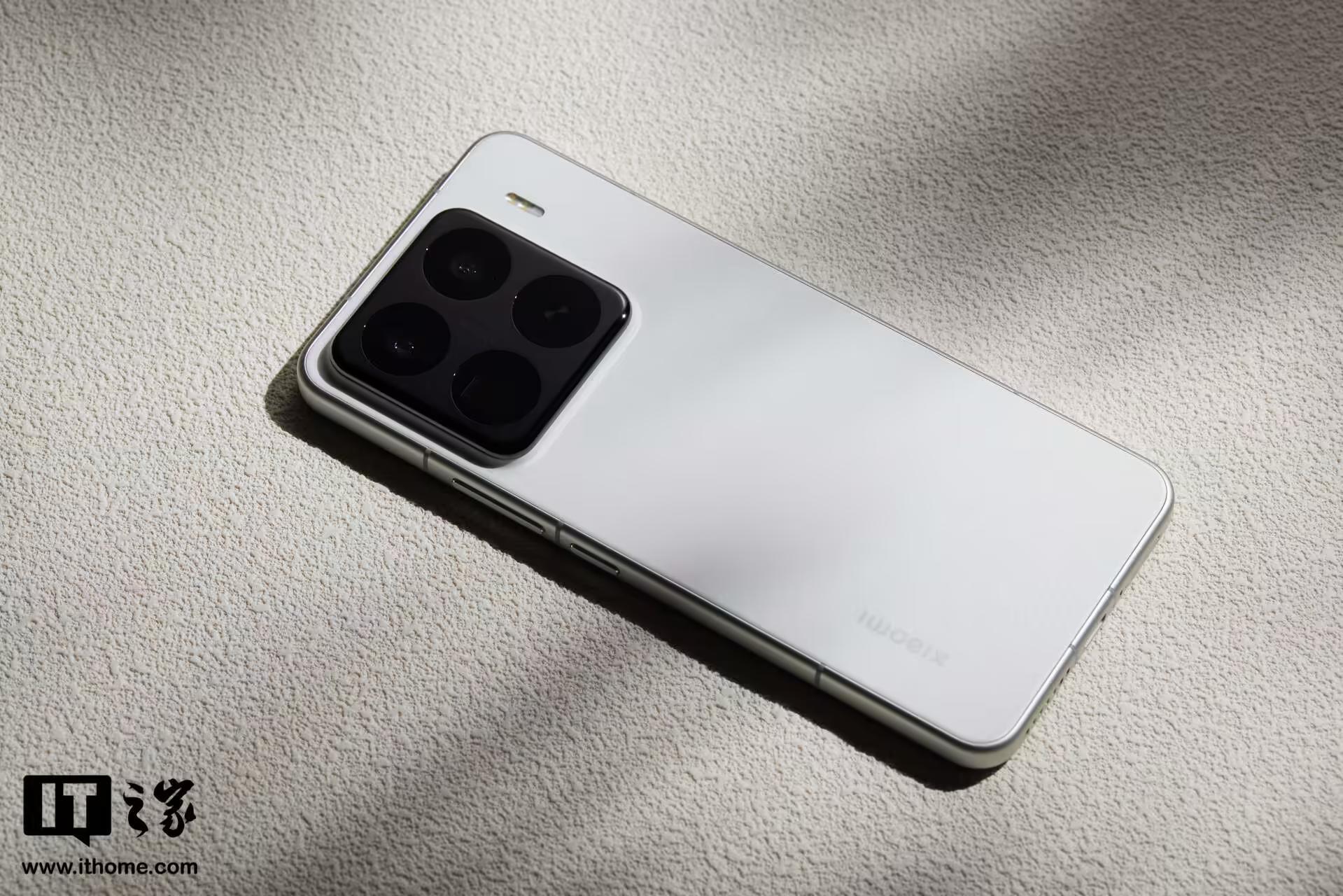 ▲ IT之家实拍:小米 15 Pro 手机,下同