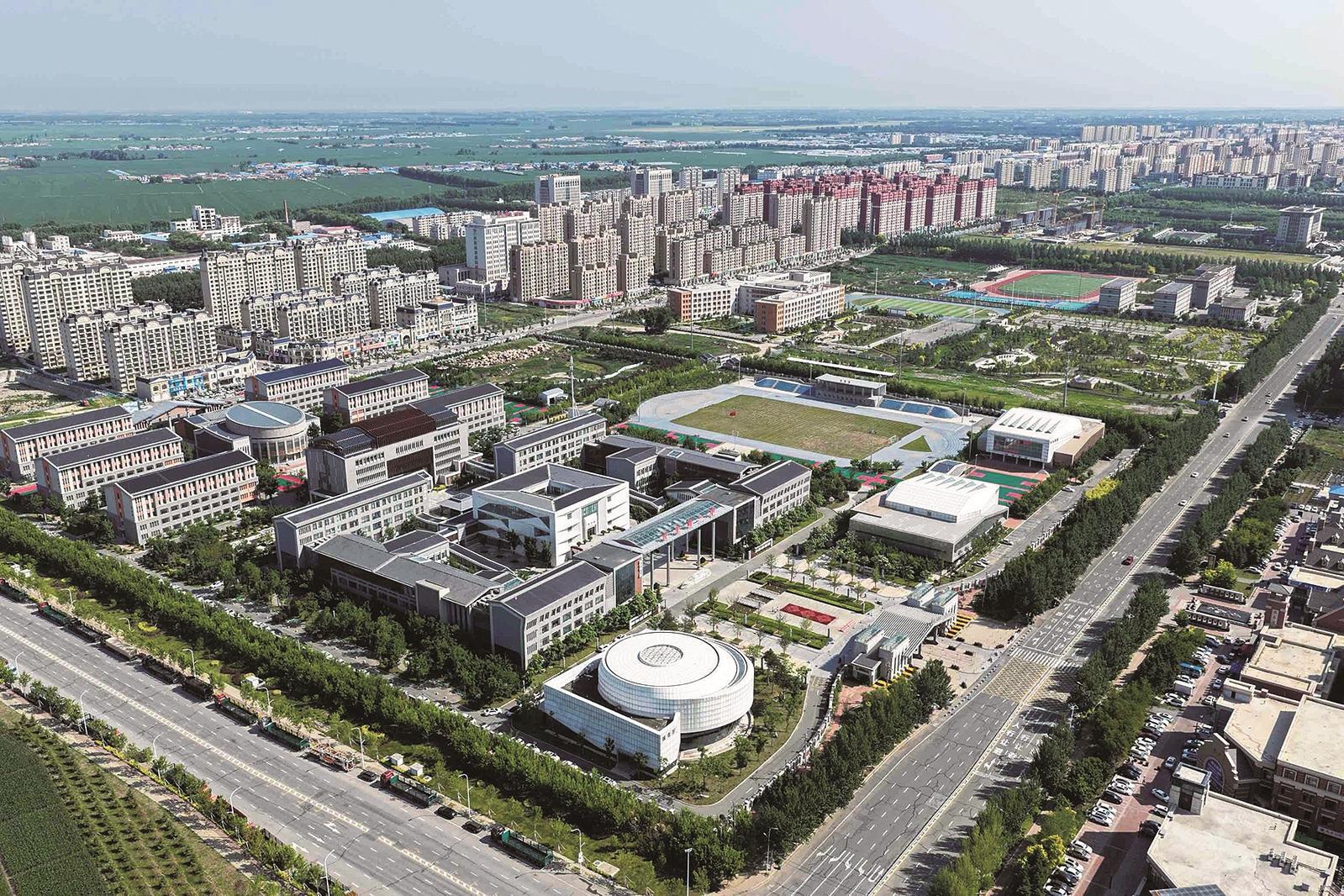 公主岭一中、四中及胜利小学集群。