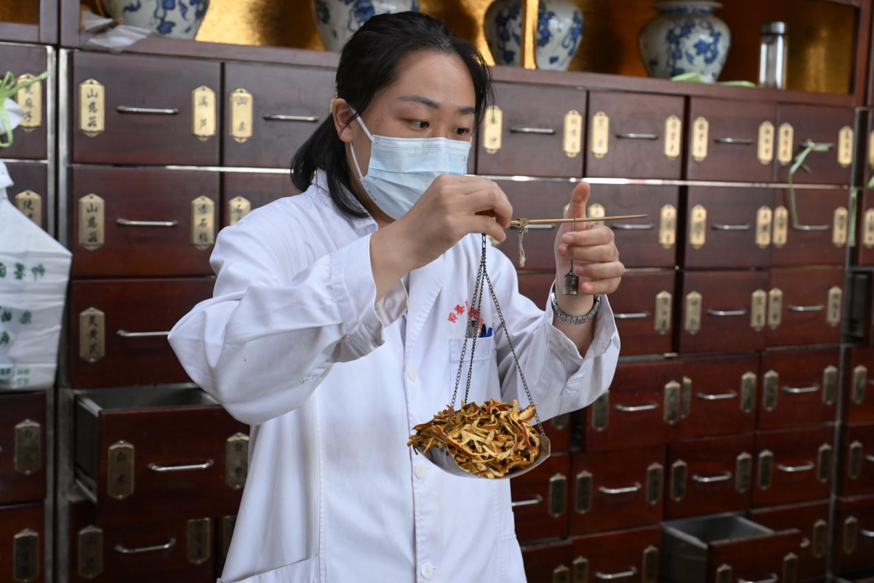 山东即墨：坚守“医”线 迎接“中国医师节”