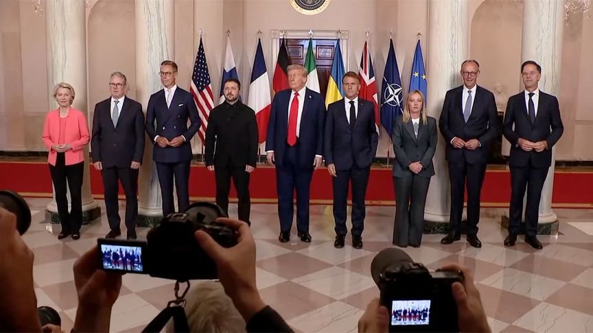 美欧乌会晤时 特朗普突然离席与普京通话40分钟