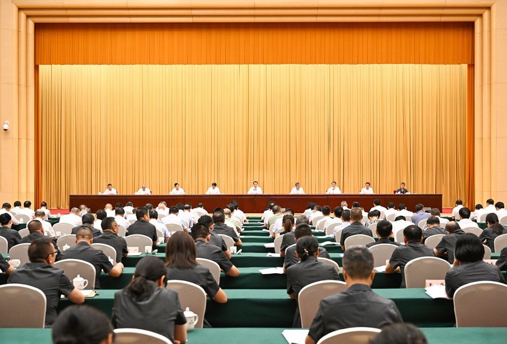 ▲8月22日，全市法院工作会议举行。记者 苏思 摄