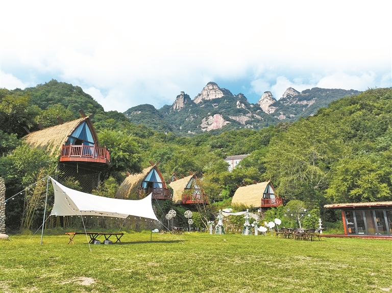 南召縣五朵山景區云上伴山民宿。南陽市文廣旅局供圖