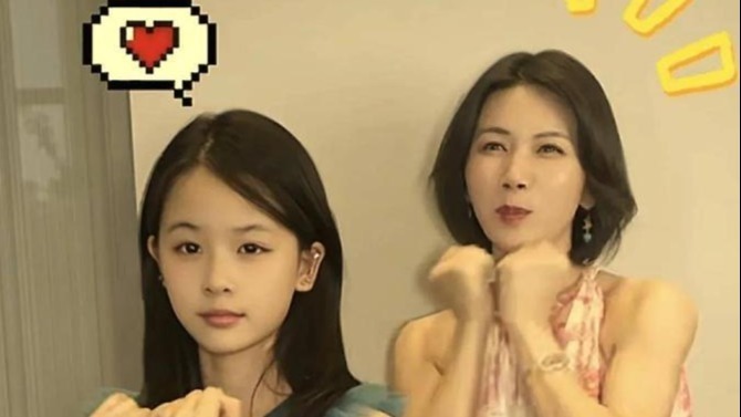 可以出道的星二代：翁虹女儿美，董洁儿子帅，董璇女儿最有气质封面图