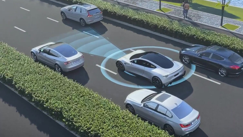 智界首发隔窗对讲功能，车内外对话无需开窗