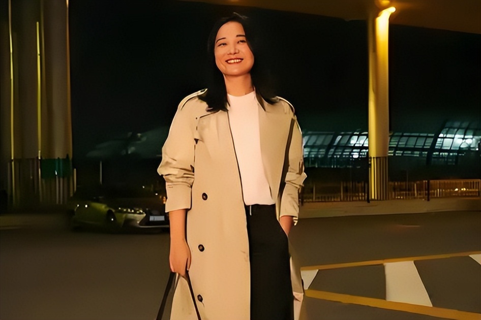 “消失”一年后，43岁的贾玲官宣喜讯，全网恭喜，终于等到这一天(图18)
