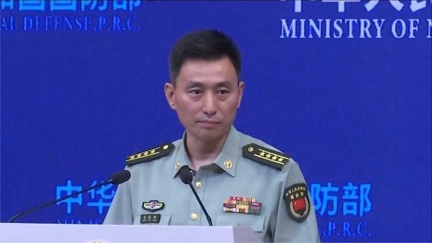 国防部答凤凰记者问：更新军备完全是为了维护国家利益