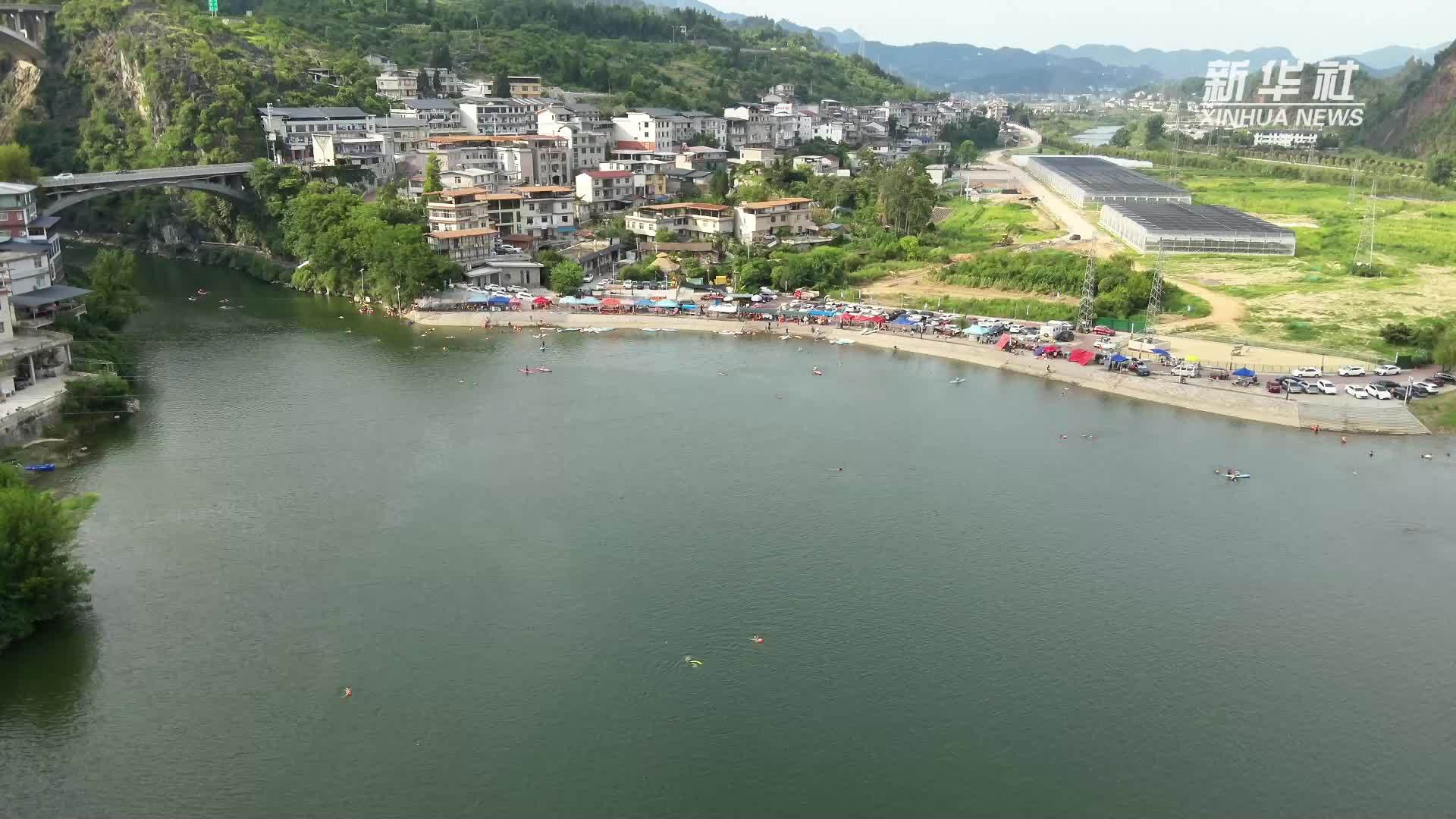 湖北恩施：“警”防溺水 无人机“硬核”喊话