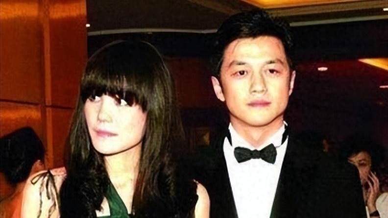 王菲的女儿窦靖童：被周迅带进影视圈拍戏，新剧和王传君演情侣封面图