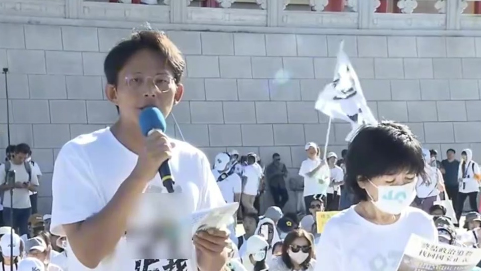 柯文哲羁押满周年，民众党率千人抗议，黄国昌喊：打破绿色恐怖