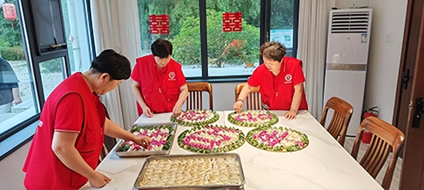 青岛乡里乡亲｜一饺一馍送文明 一墙一书传新风 喜院民宿：柳林村里的新风幸福场