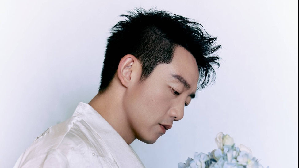 疑似郑恺小姨子回应刷卡传闻：从未花过他们的钱