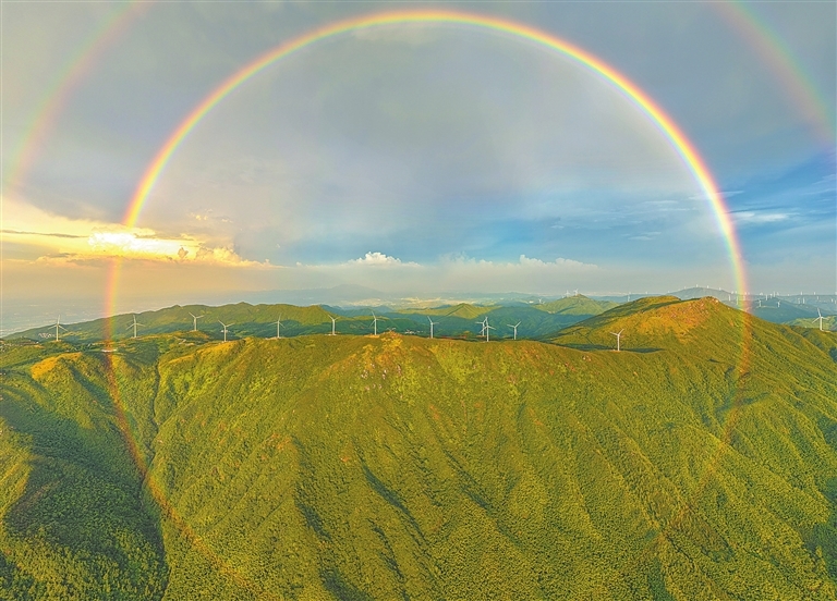 丰城市玉华山现日落奇景（图）