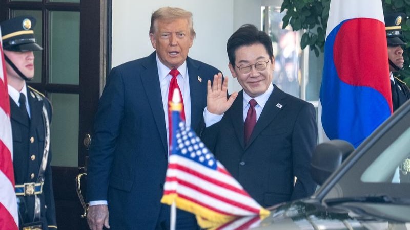 特朗普会见李在明，会前发文“韩国到底发生了什么”