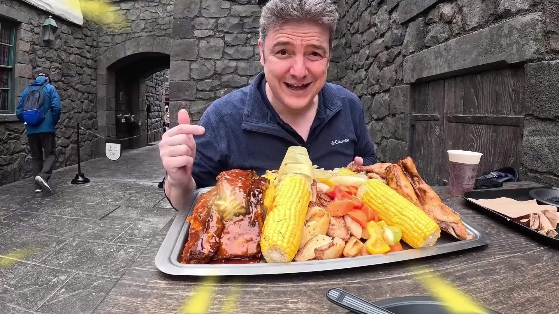 只买贵的不买对的！英国富豪带着儿女，西安狂吃中国特色小吃