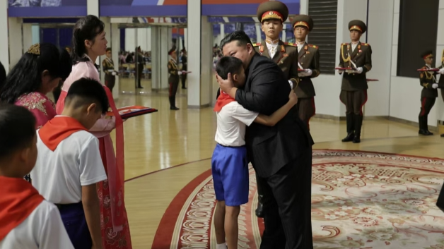 金正恩：很遗憾未能挽救在海外战场上牺牲的朝鲜军人