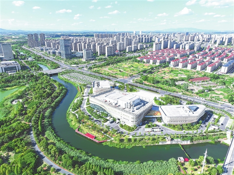 高安：生態(tài)城市 綠色家園（圖）