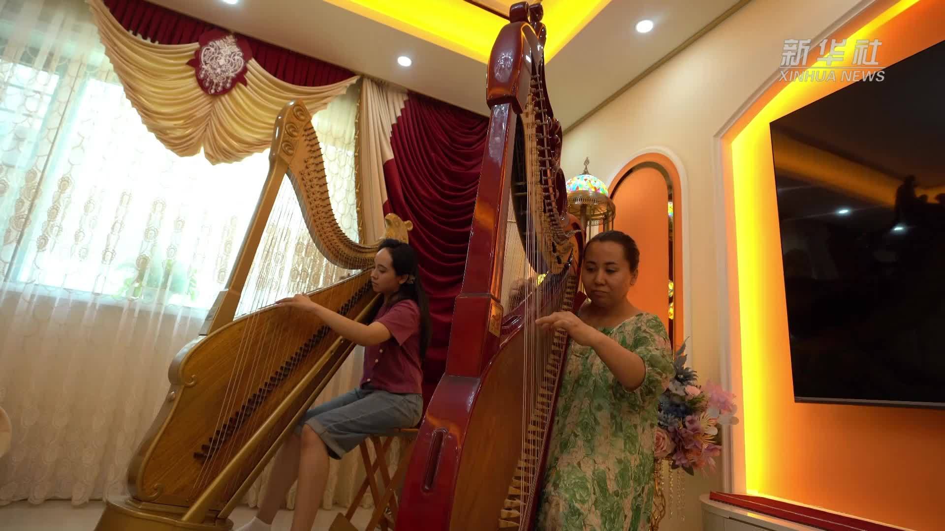阿依迪娜：弹着箜篌走出沙漠