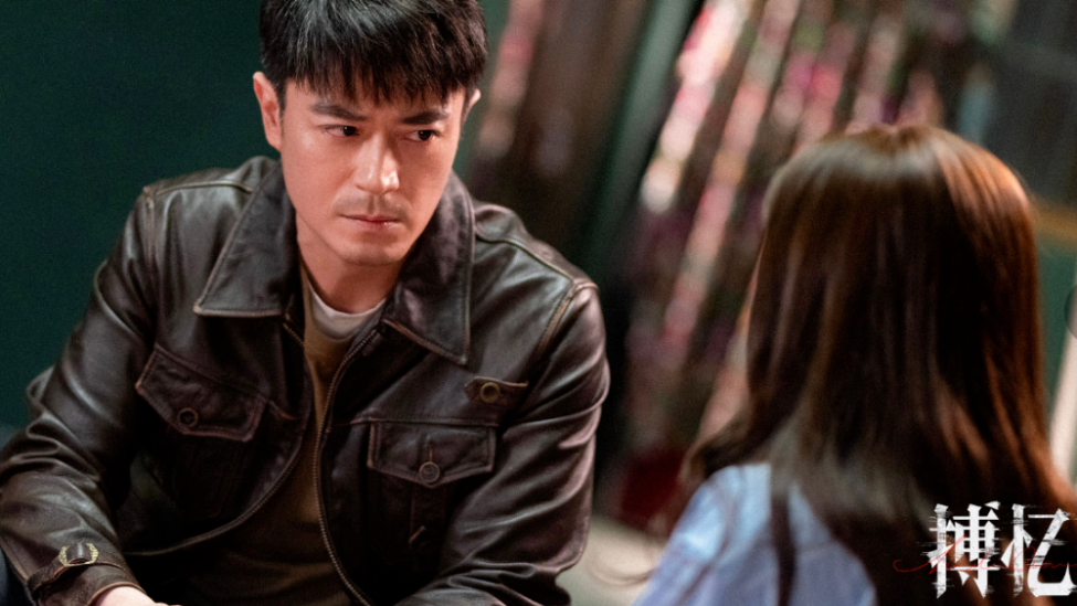 分手13年后，再看黄宗泽境遇，才发现他跟胡杏儿的眼光差距有多大封面图