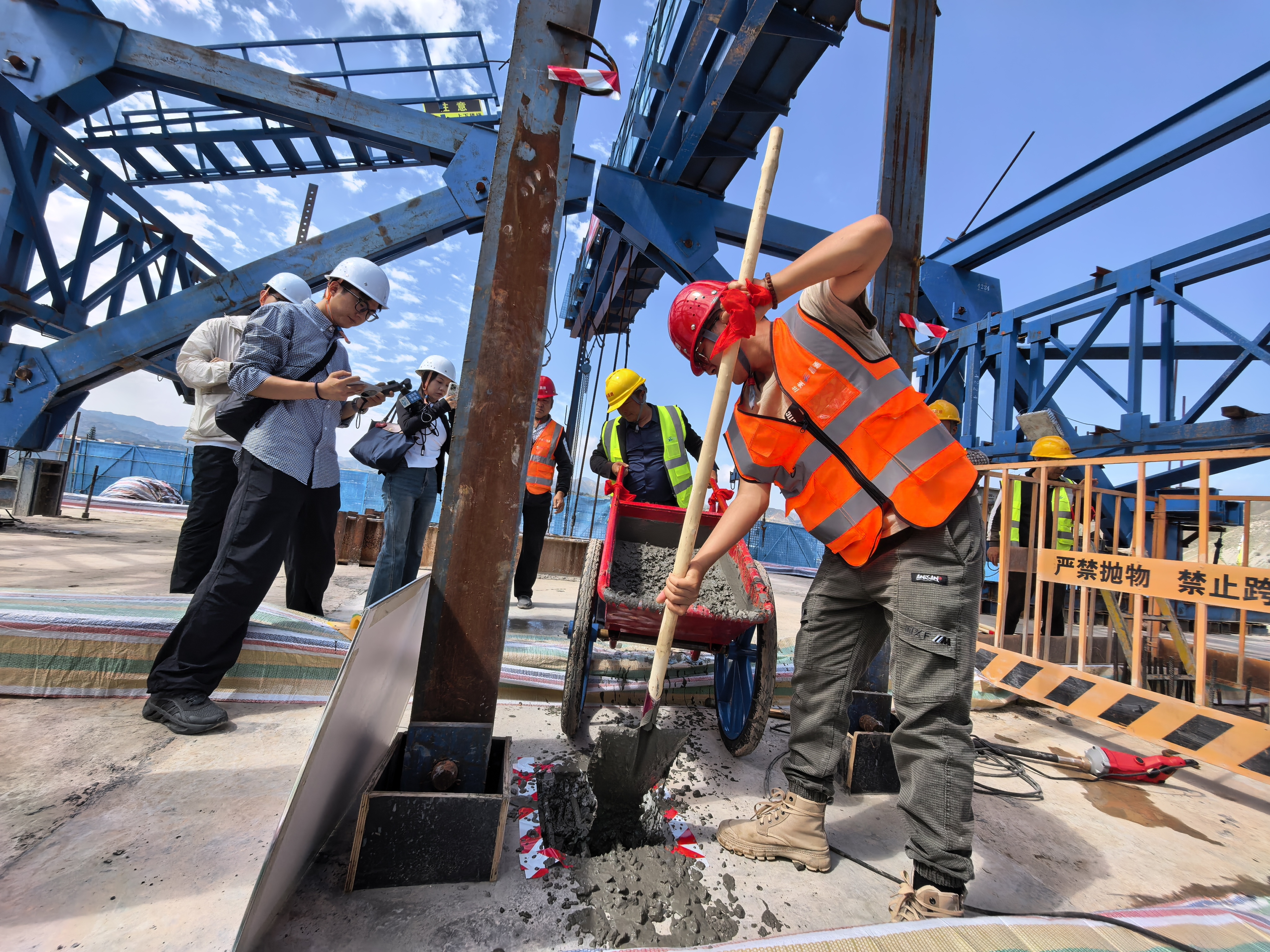 兰州这座黄河大桥合龙 预计年底通车