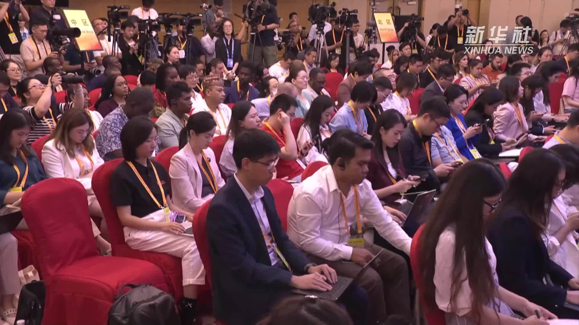 来自14个国家的50位友人或其遗属代表将应邀出席纪念活动