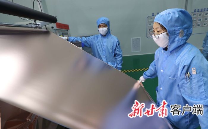 金川铜贵铜箔生产线 新甘肃·甘肃日报通讯员 张俊成 摄